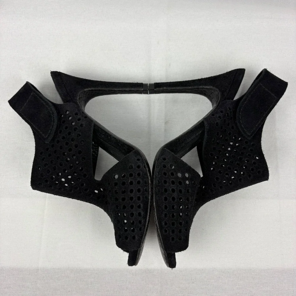 Pedro Garcia Samara Open Toe Perforated Slingback Heel Suede Size EU 35.5/US 5.5